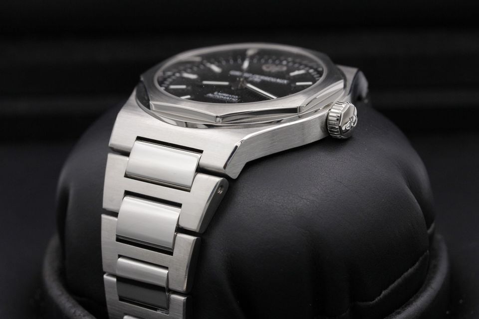 Girard Perregaux Laureato 81010-11-634-11A Image 2